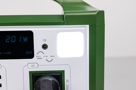 کارایی بالا AC 300W 220V خروجی ژنراتور خورشیدی قابل حمل شارژ مجدد LifePO4 باتری برای پیاده روی در فضای باز