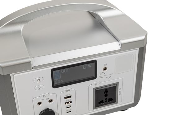 چگالی انرژی بالا DC12V 300W USB قابل حمل برق بانک شارژر ماشین / شارژر پنل خورشیدی MSDS تایید شده برای پشتیبان خانه