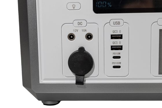 چگالی انرژی بالا DC12V 300W USB قابل حمل برق بانک شارژر ماشین / شارژر پنل خورشیدی MSDS تایید شده برای پشتیبان خانه