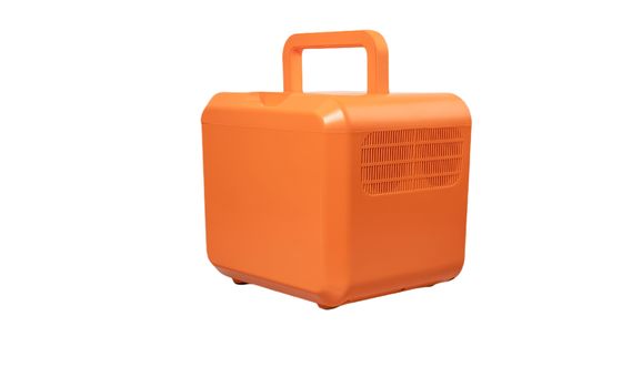 CE تایید شده 1500W AC Outlet Output خالص Sine Wave ژنراتور قدرت قابل حمل با LCD برای شروع پرش ماشین / RV کمپینگ